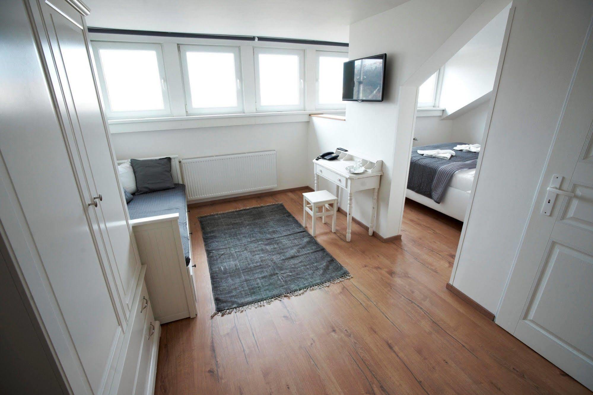 Hotel Nabucco Prague Luaran gambar