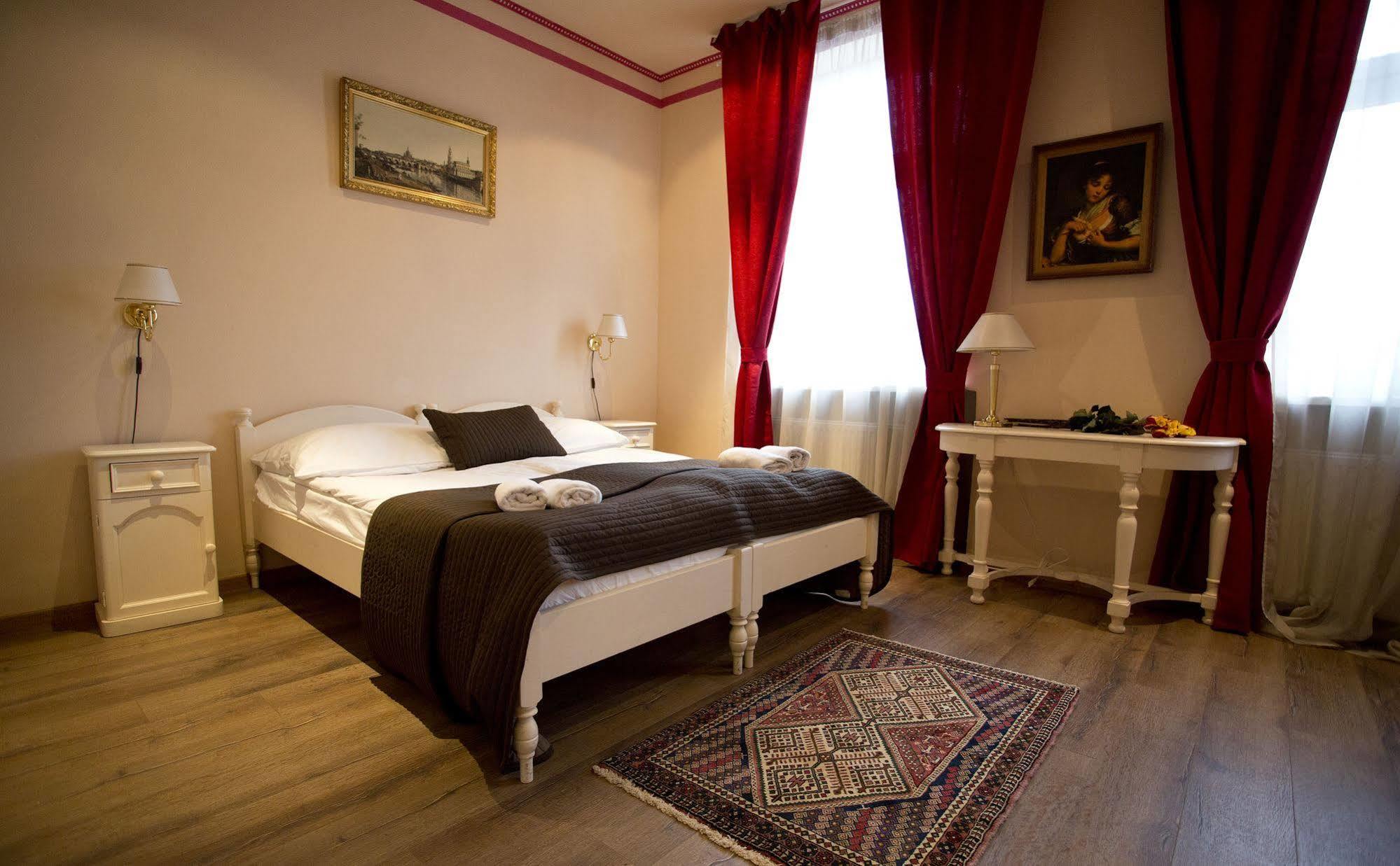 Hotel Nabucco Prague Luaran gambar