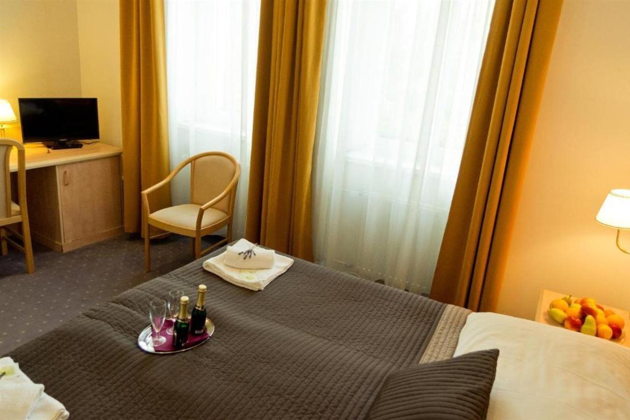 Hotel Nabucco Prague Luaran gambar